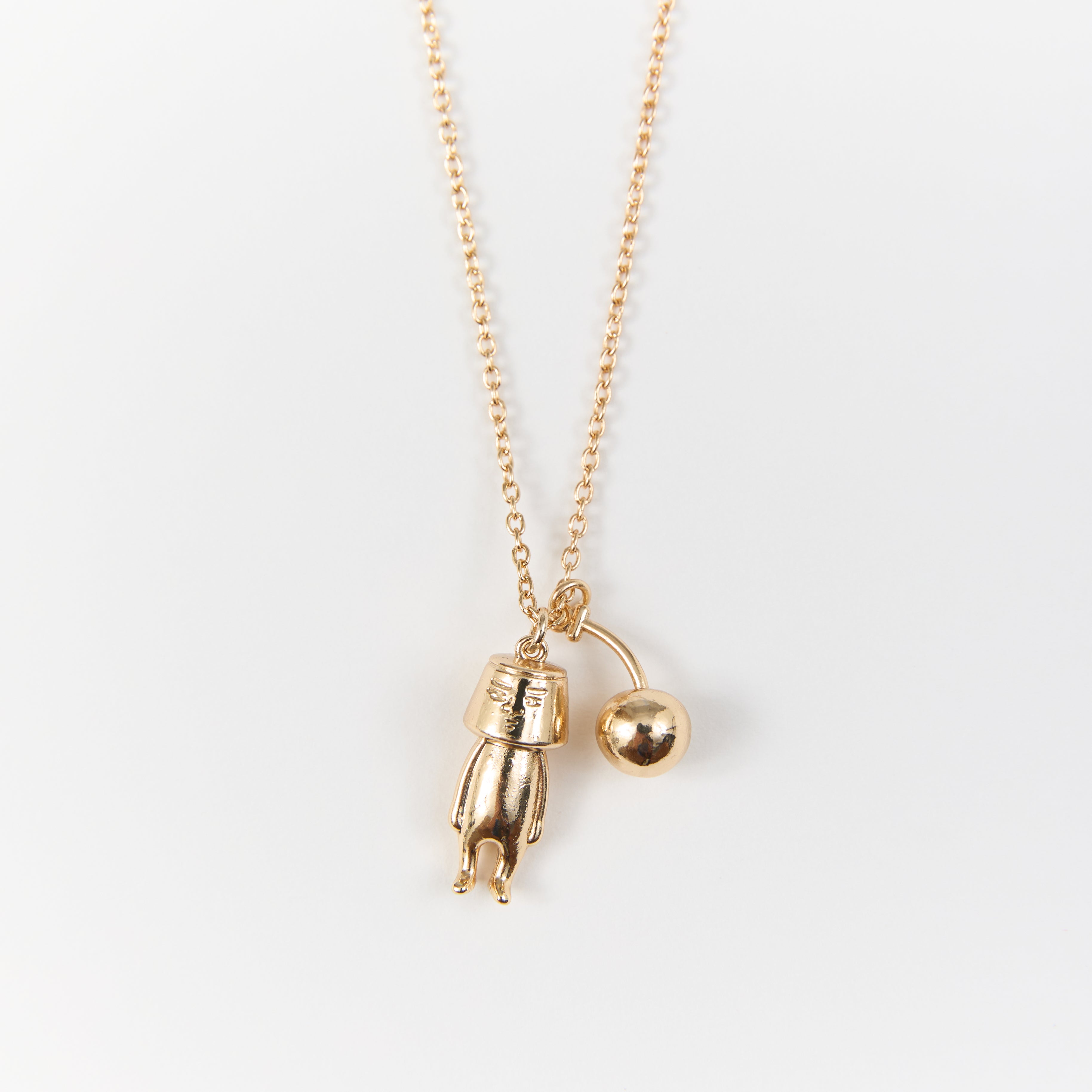 meovv ポップアップ ネックレス特典トレカ ナリン MEOVV ミヤオ 1st kpopmerch 特典 トレカ ナリン - メルカリ