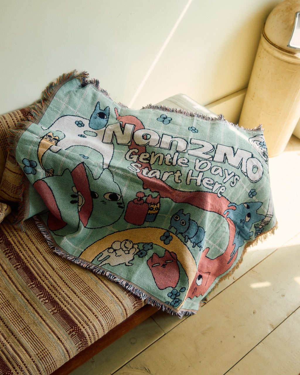 猫ジャナイブランケット – Nan2Mo